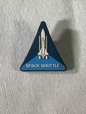Amazing NASA SPACE SHUTTLE - Lapel Pin badge space program - Space - Vintage