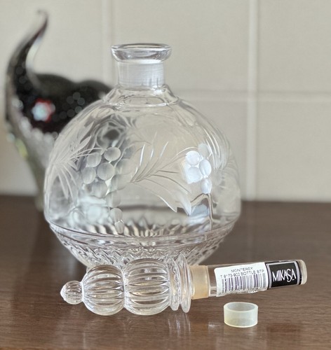 Antique Etched Grape Vine Crystal Glass Decanter w/ FREE NOS Mikasa Stopper