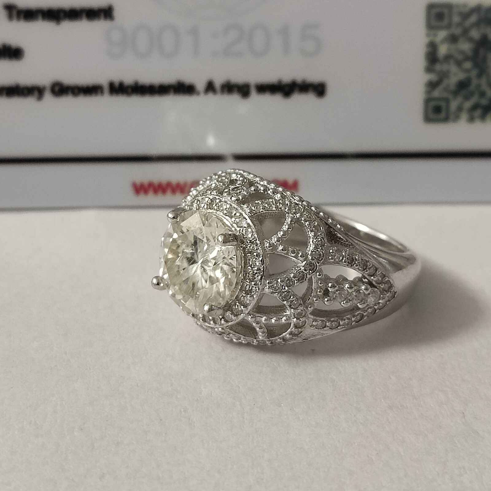 Bague diamant véritable anti-ternissement avec certificat pour un éclat sans fin