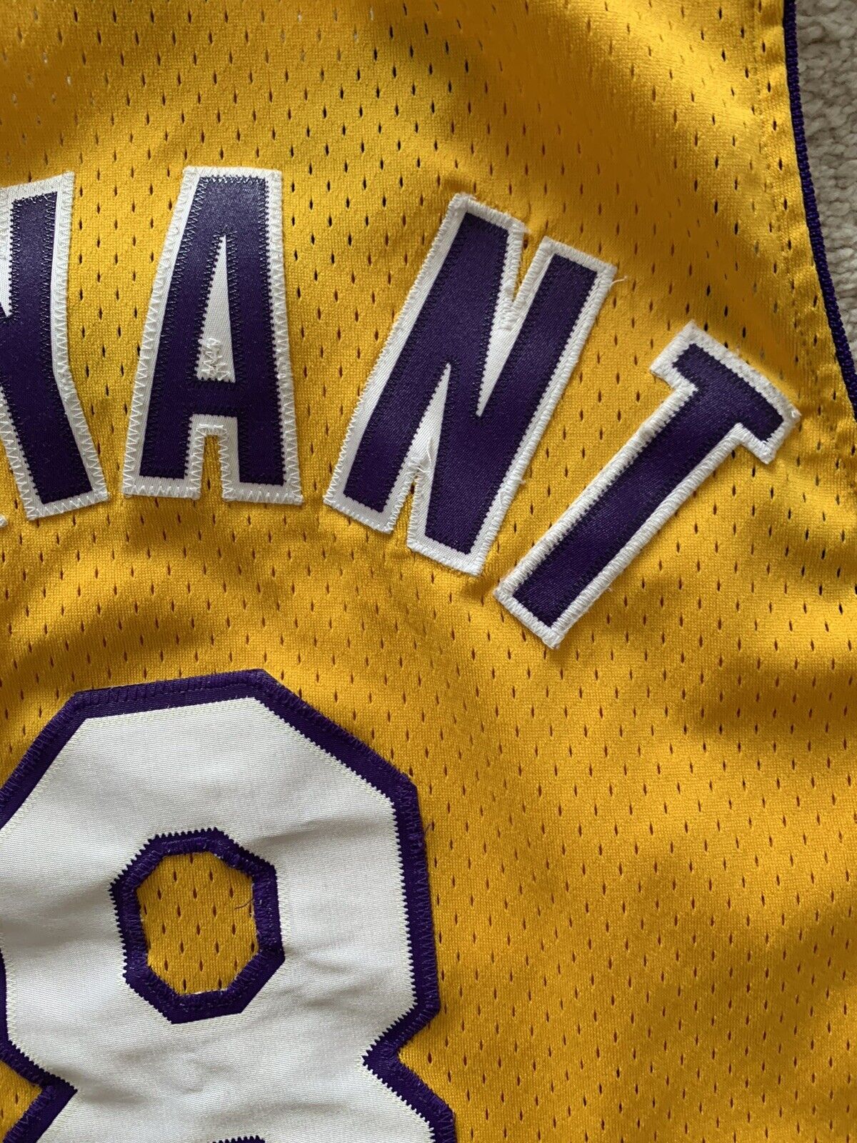Nike Kobe Bryant Icon Edition Swingman Lakers Jersey Men Yellow AQ2109-728