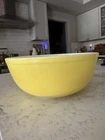 VINTAGE PYREX Yellow Primary Color #404 - 4 QT Nesting Mixing Large Bowl