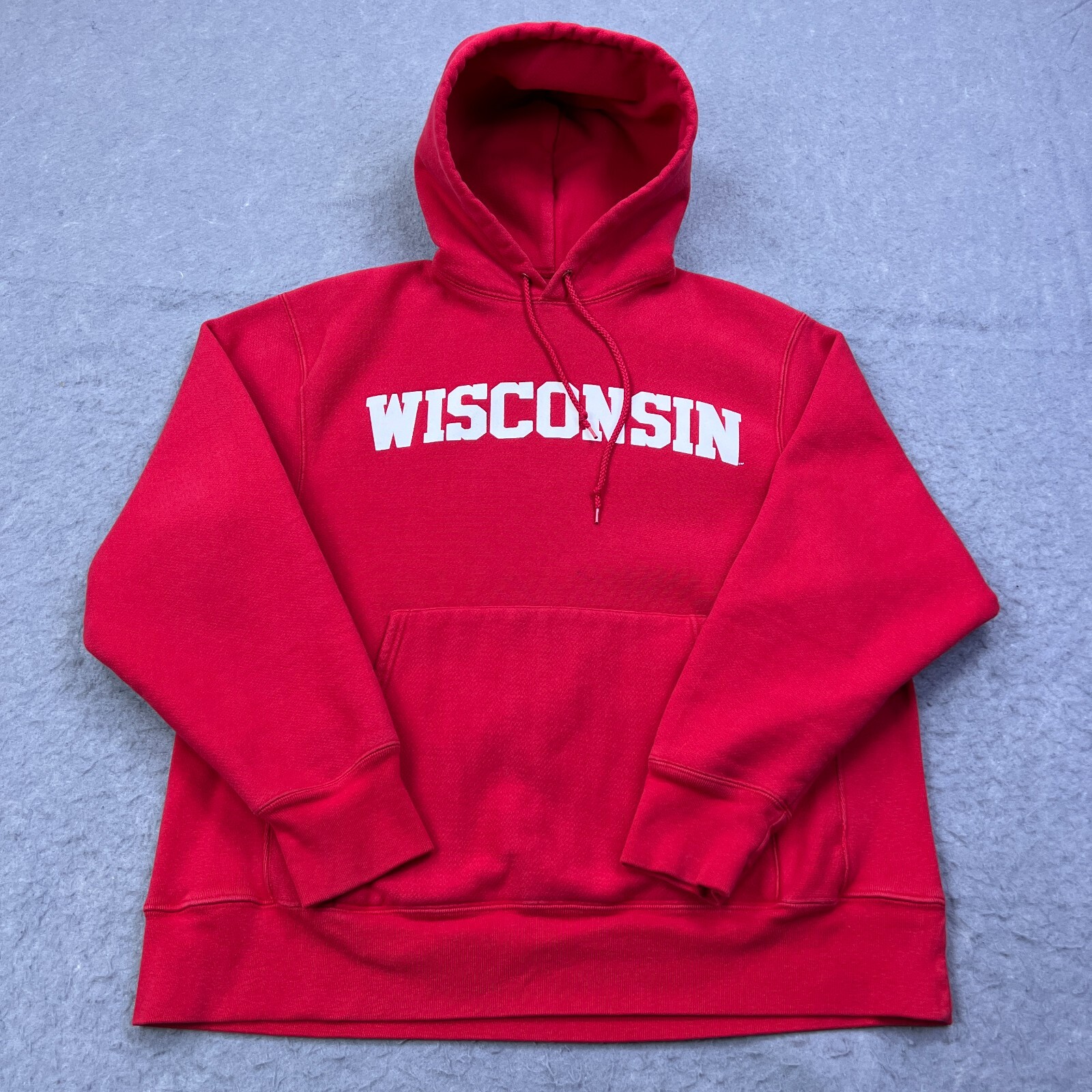 Champion Wisconsin Badgers Hoodie Men's Medium Red Pullover Sweatshirt Spellout*