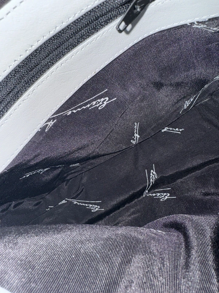 Aba tiracolo Etienne Aigner couro genuíno frontal cinza claro tom dourado 9561 - Imagem 4 de 4