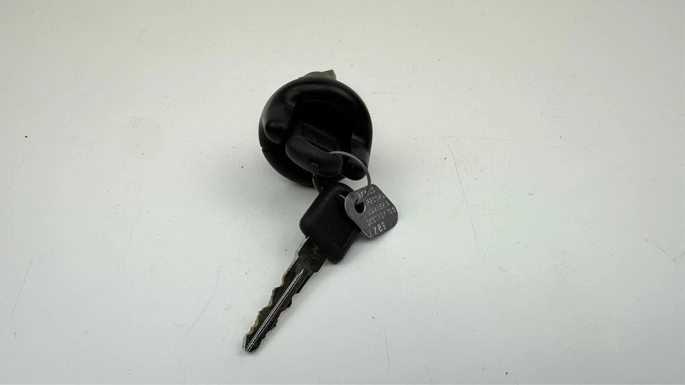 Цилиндр замка стартера зажигания и комплект ключей 95-98 GM NOS NAPA Echlin KS6042 - Изображение 4 из 4