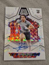 2024 Panini Mosaic Bralen Trice Auto Rookie Card. rookie card picture