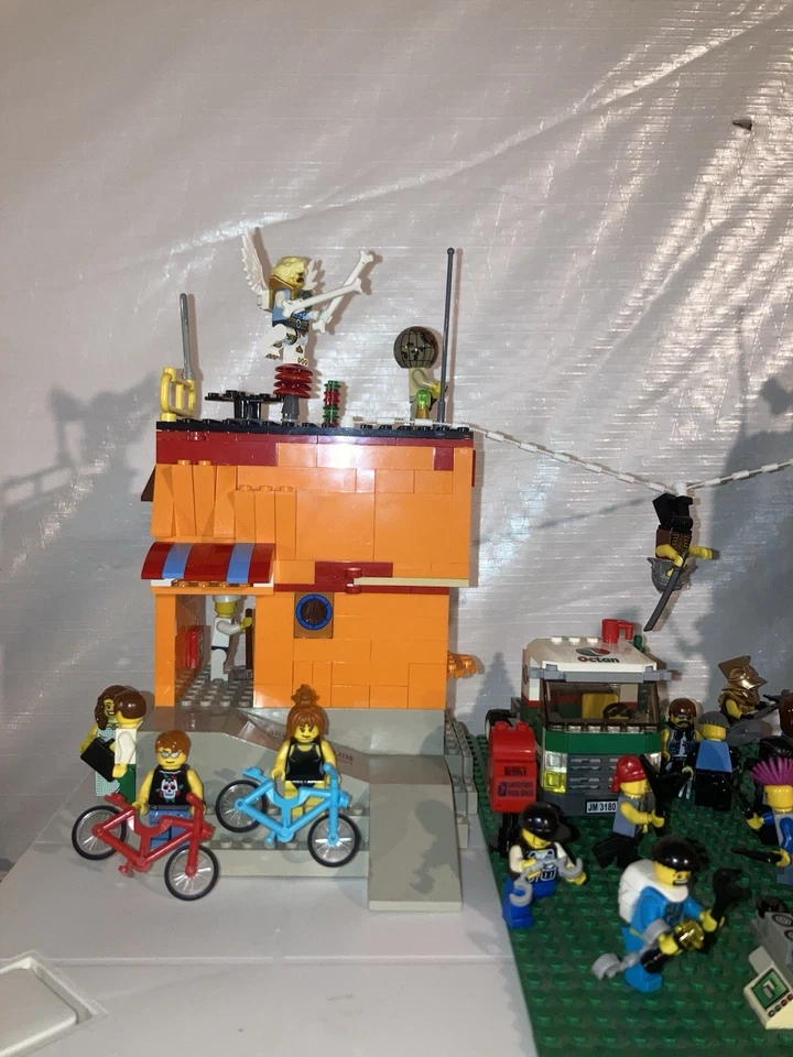 Lote Lego, Toneladas de Minifiguras y Artículos Raros  Foto 2 de 4