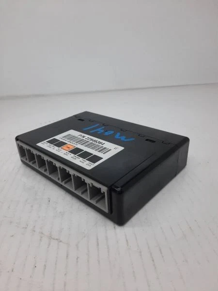 2012-2014 GMC Sierra 1500 Body Control Module PN-22846364 OEM - Image 4 of 4