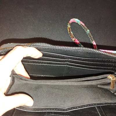 Betsey Johnson Black Floral Wristlet Wallet Purse | eBay display picture 3