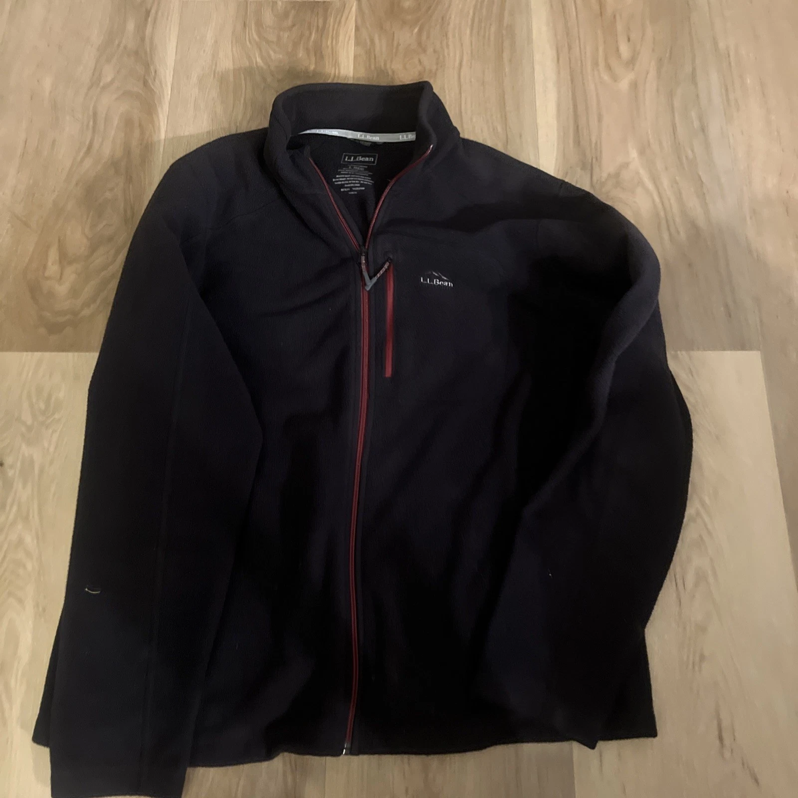 L.L Bean Black And Red Fleece Zip Up Men’s Size Large.