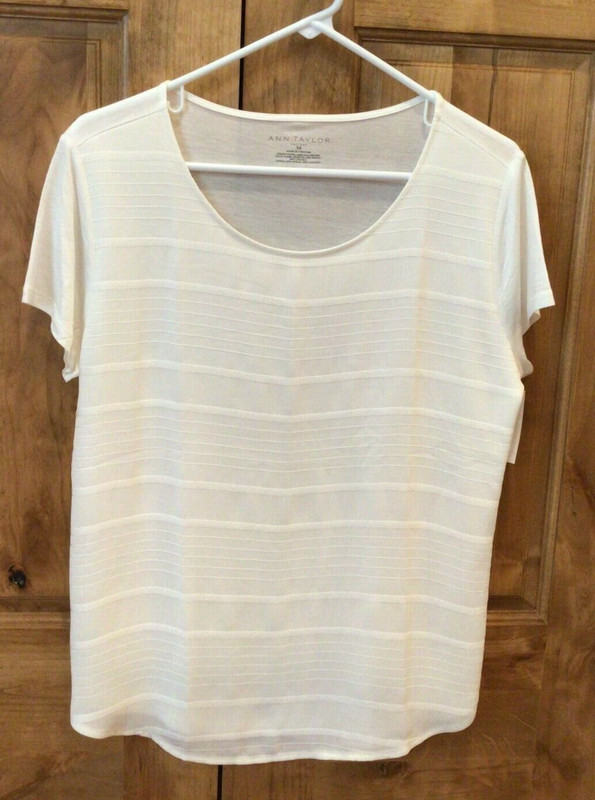 New ANN TAYLOR Shell/Top, Women’s Size Medium, Color: White, Lined Front