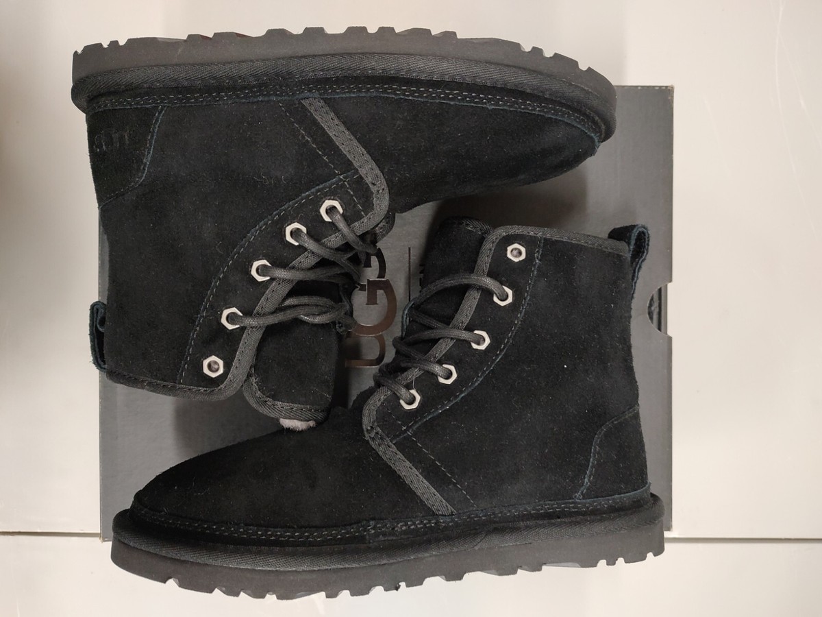 1016472-BLK} UGG Men