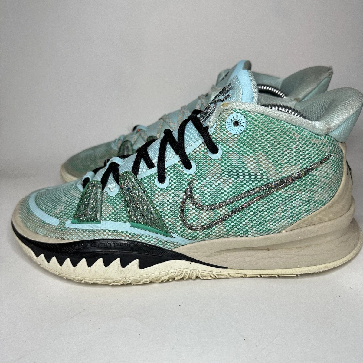 Kyrie shoes black and green cheap