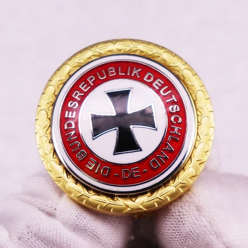 WW2 German Imperial Army Iron Cross Badge Military Medal Patriotic Lapel Pin