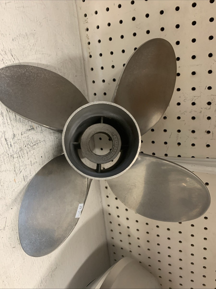 【MERCURY】廃盤　インダストリアル ダブルファン Mercury Trophy Plus Stainless 4 Blade Propeller 48-825940 RH 13 3