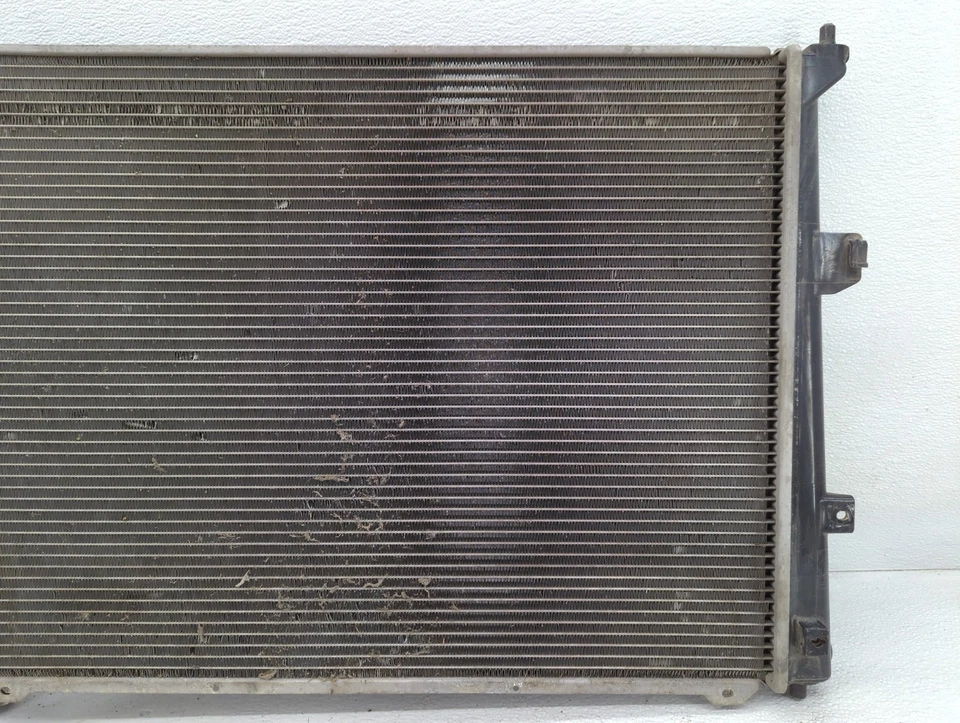 Condensador radiador refrigeración motor Kia Rondo 2007-2012 QQHUA Foto 4 de 4