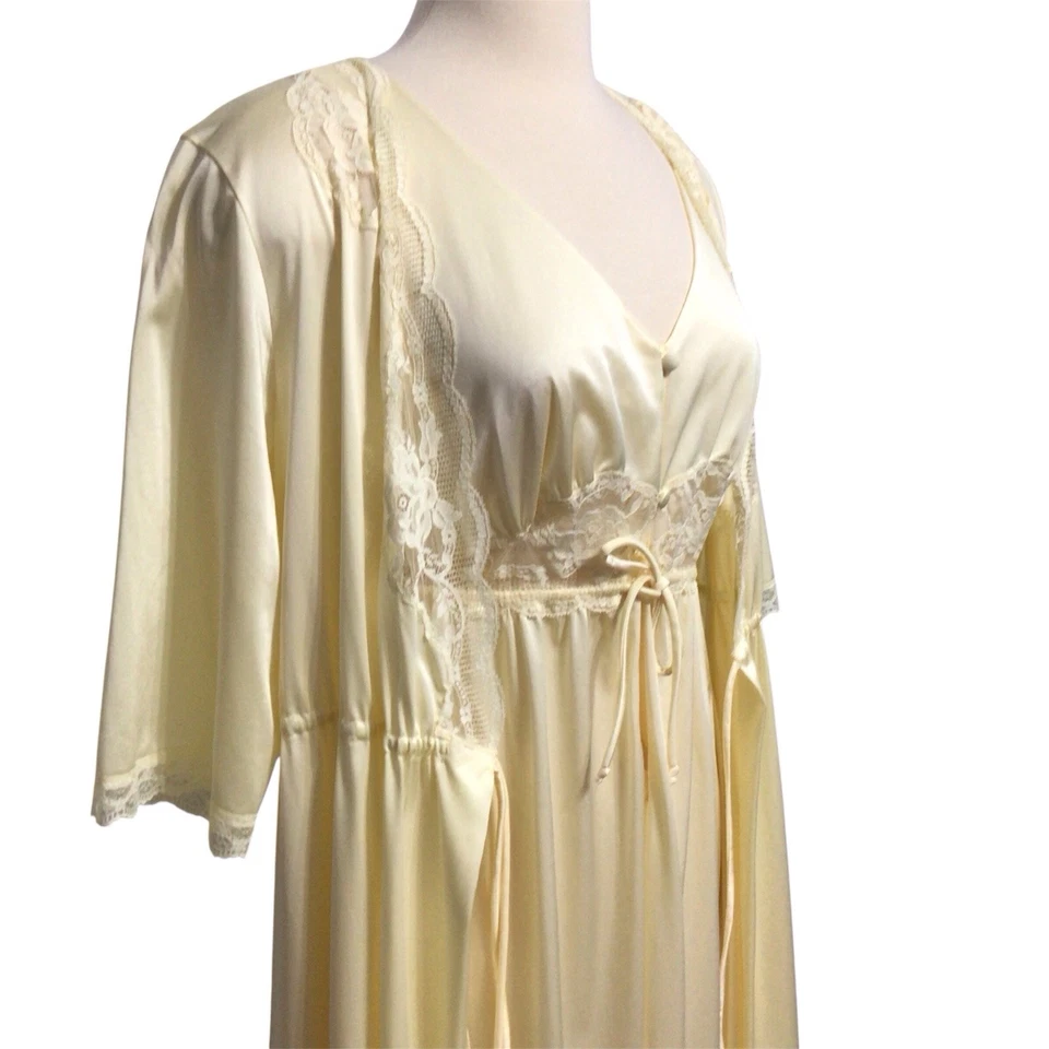 Vintage Shadowline Long Nylon Peignoir Set 2 Pc Gown Robe S Yellow Lace - Image 3 of 4