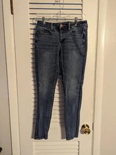 American Eagle Outfitters Jegging Size 4 Super stretch Euc Denim