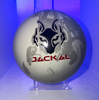 MOTIV Jackal ExJ 14 lb 2 oz reactive resin 4000 grit LSS Arctic White drilled