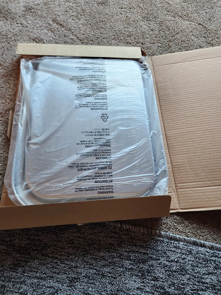 Alessi 5006•45 Large rectangular serving tray 18/10 SS tray size 18in X 13¾in. Foto 3 de 4