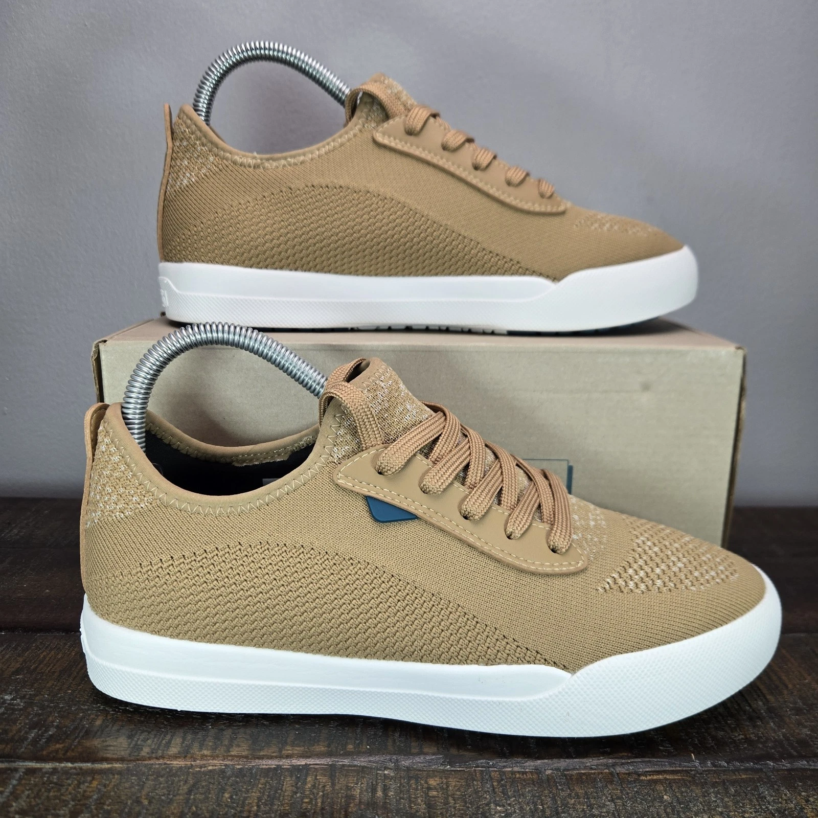 Vessi Weekend 1.5 Womens Size 8 Waterproof Shoes Sneakers Oak Brown White
Opens in a new window or t
