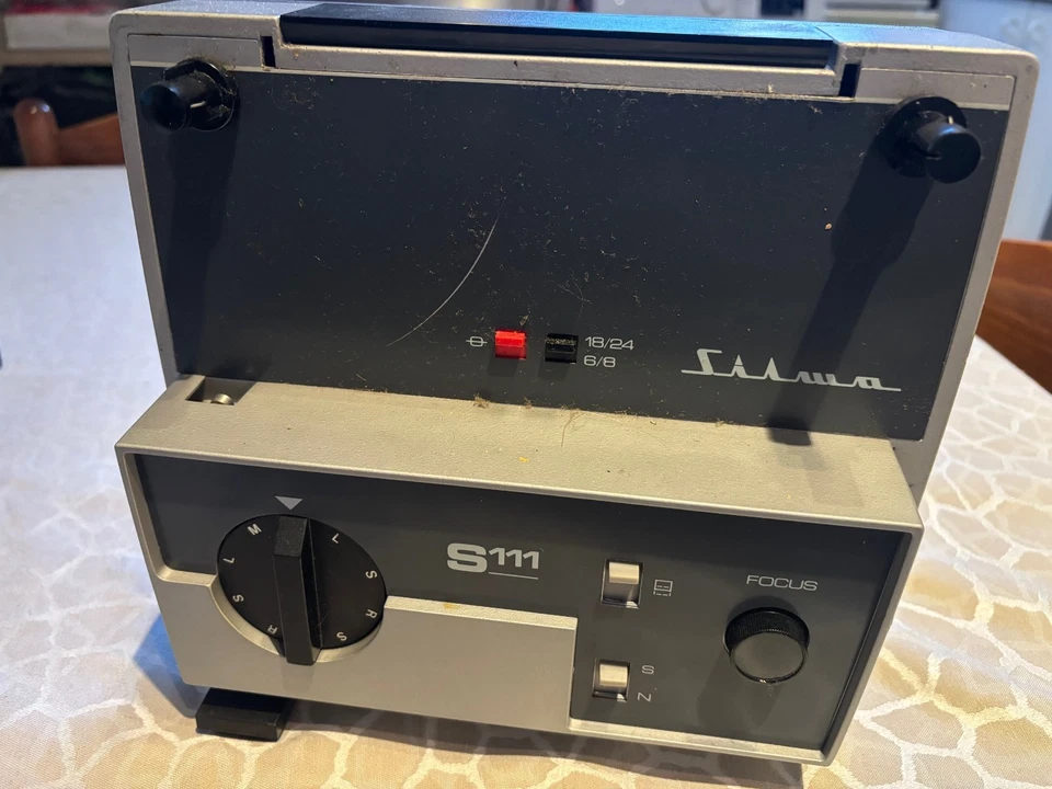 Proiettore SILMA S111 vintage formati 8 mm super 8 - Immagine 3 di 4