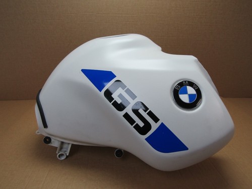 BMW R1150GS Adventure 2005 41,869 miles petrol fuel tank #dented# (7391) - Picture 10 of 16
