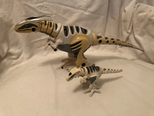 Mini Roboraptor 15” Wowwee 2005 + McDonald’s Toy - READ DESCRIPTION