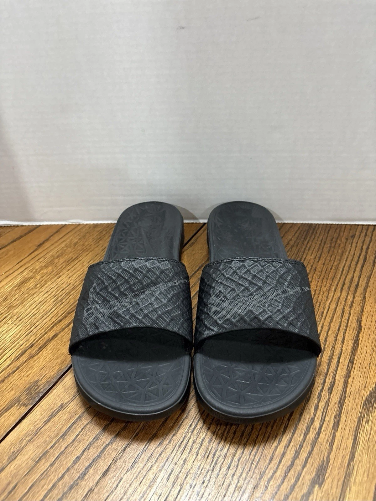 Nike Benassi Sandali Uomo Taglia 13 Nero Solarsoft Slides Antracite 705474 091