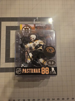 Mcfarlane NHL David Pastrnak Boston Bruins Platinum Legacy Series Figure 7