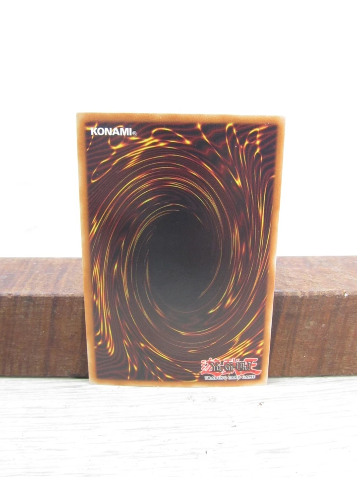 Yugioh! Blackwing Armor Master GLD3-EN038 GOld Rare Lmited Edition Mint - Image 4 of 4