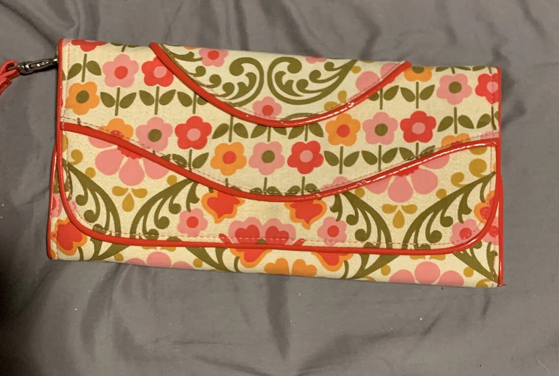 Vera bradley hotsell clutch wristlet