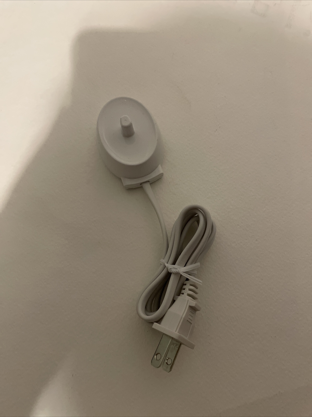 New Genuine Braun OralB 3757 Trickle Charger Base for Electric