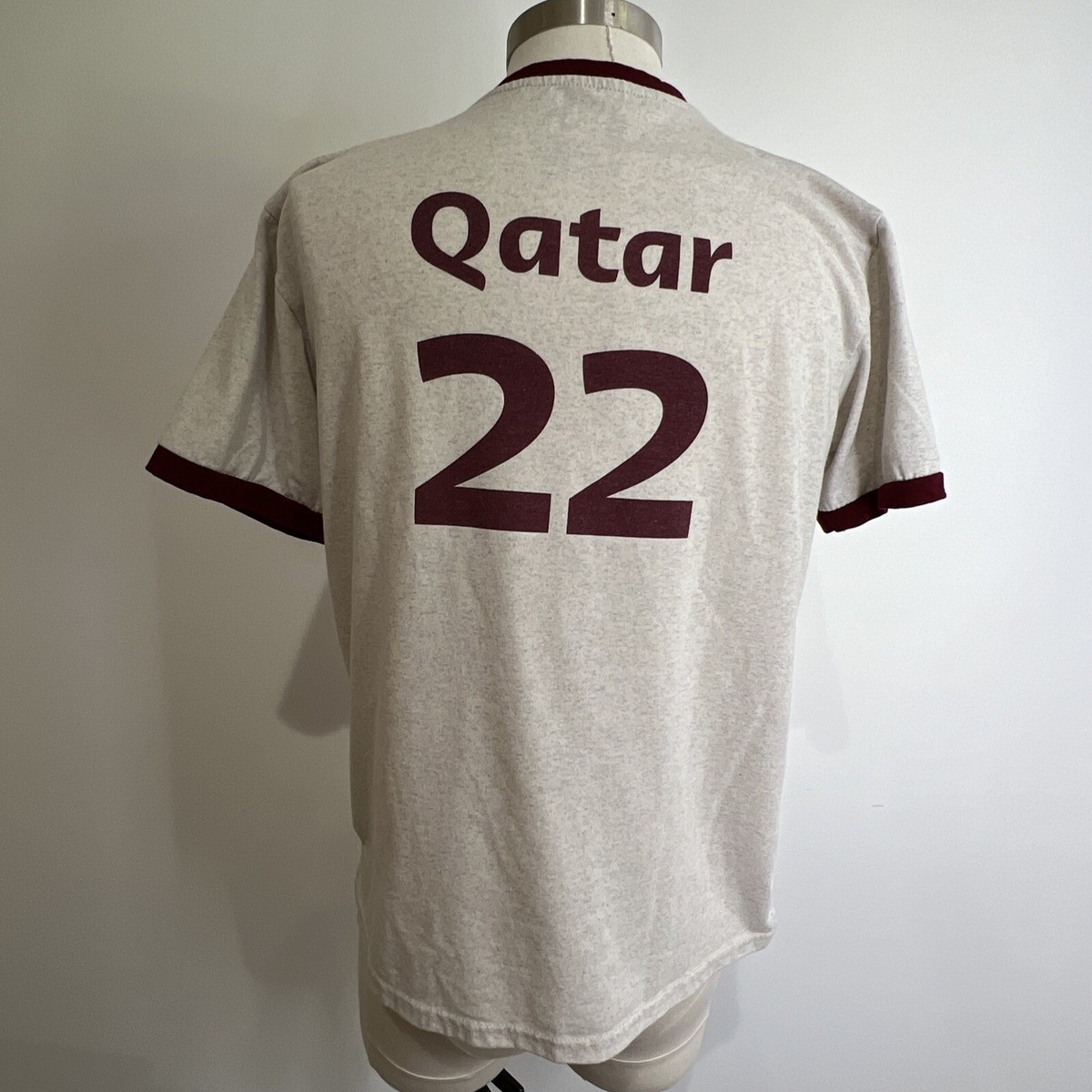 Qatar Airways FIFA World Cup 2022 T-Shirt Men sz S Short Sleeve V