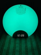 Wake Up Light, Sunrise Light, Clock with Dual Alarms, Snooze, FM Radio, 7 Colors