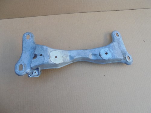 BMW E87 E81 E88 E90 E91 E84 Getriebeträger Träger Getriebe 6771064 22316771064