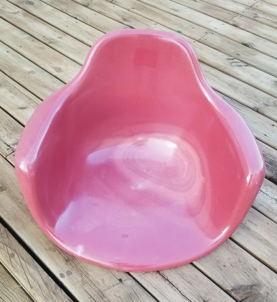 Pink herman miller chair outlet