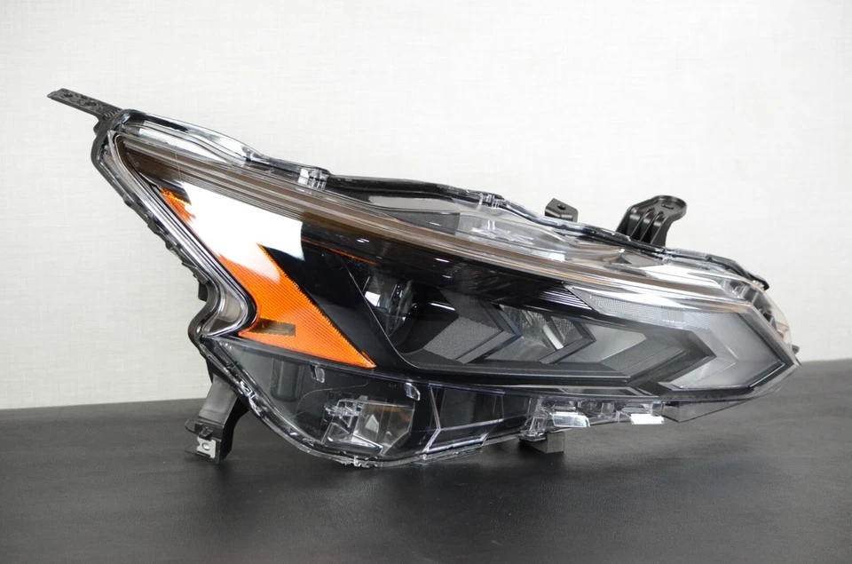 ¡Perfecto! ¡Genuino! Faro LED pasajero derecho Nissan Altima 2023-2025 OEM Foto 3 de 4