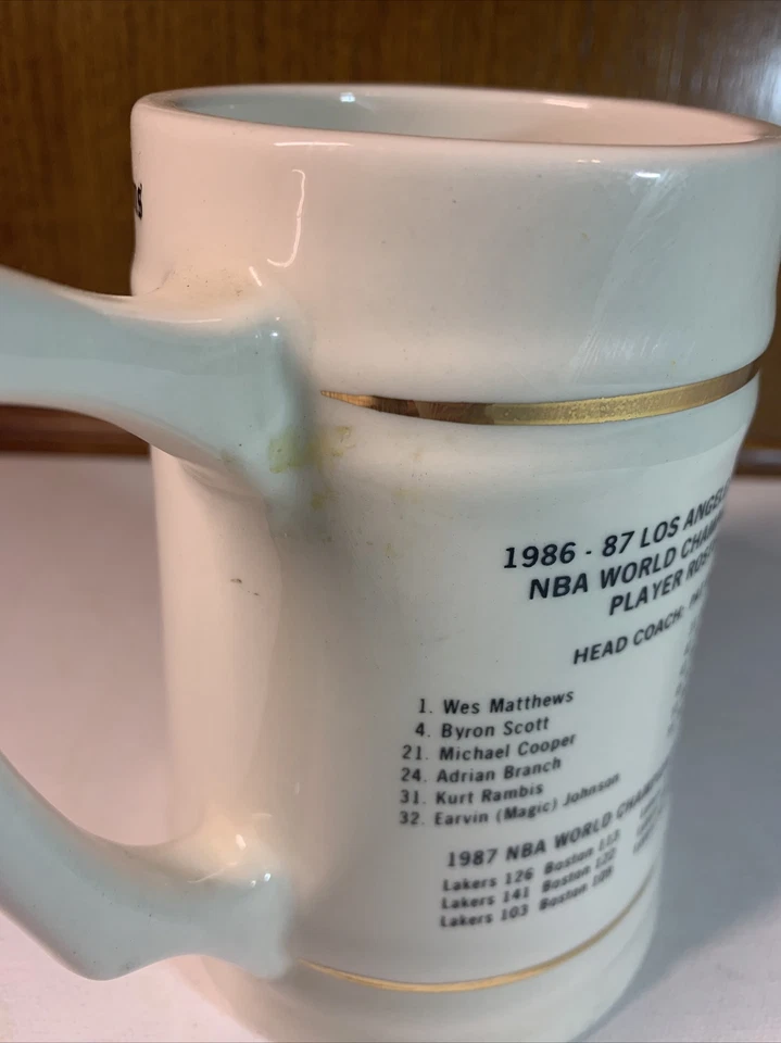 Cerveza de colección LA Lakers Stein Showtime Era 86-87 Campeones Magic Kareem digno Foto 3 de 4