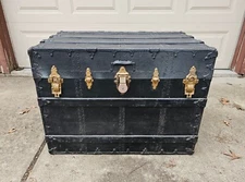 Antique Vtg Beautiful C.A. Taylor Trunk Works Steamer Trunk Flat Top Chest Black