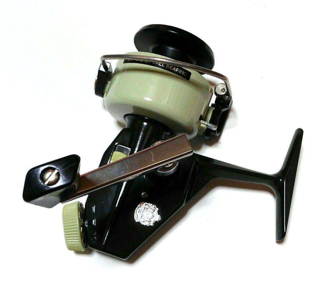 Abu Cardinal 44 Spinning Reel - Excellent Condition - リール Abu Cardinal 44 Spinning Reel - Excellent Condition - リール