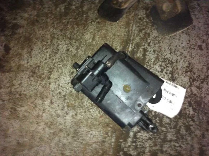 Bote de vapor de combustible Land Rover Freelander 02 2,5 litros 6 cilindros Foto 2 de 4