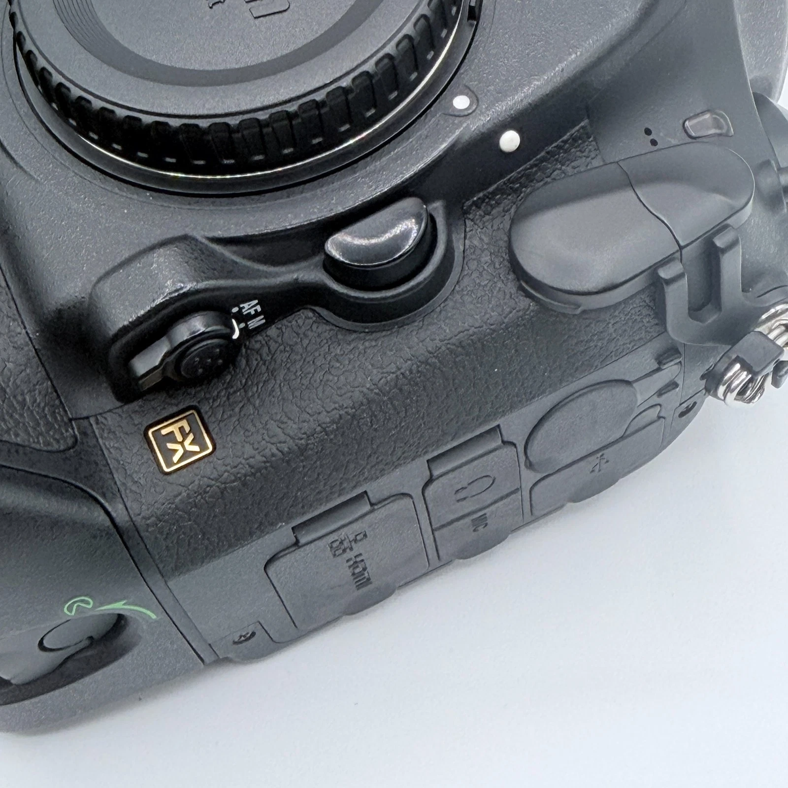 RARE FIND 4K SHOTS NIKON D5 Digital Camera 20.8MP DSLR Camera Body Dual XQD D5-a image 13