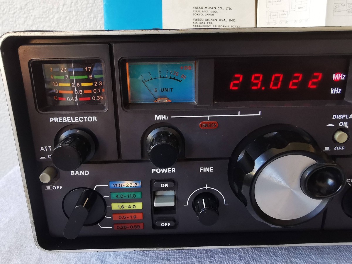 Yaesu FRG-7000 Communications Receiver VLF Shortwave Ham Power On
