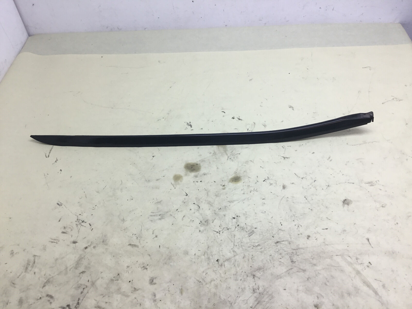 13-18 Bentley Flying Spur W12 Front Right A Pillar Post Water Trim Molding :Y