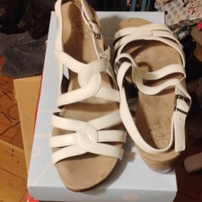 LifeStride Women's White Faux Leather Strappy Wedge Sandals Buckle US 10 M