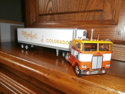 1/43rd & SEMI TRAILER PETERBILT 352H + Monfort Of Colorado Trailer