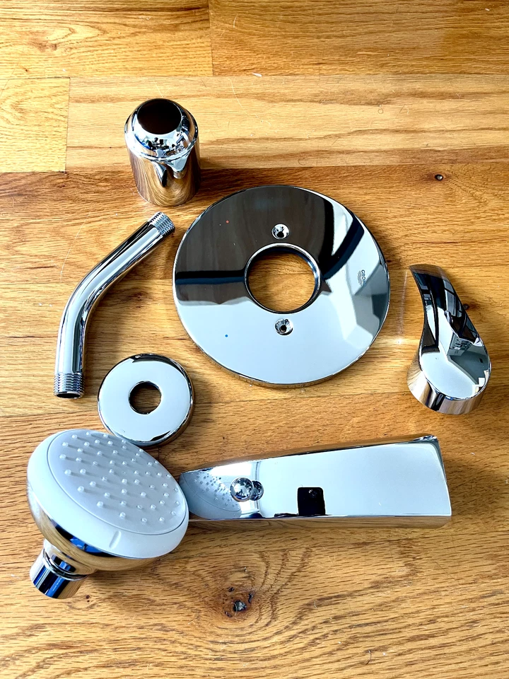 Grohe 3501220A Pressure Balance Valve Bathtub/Shower Combo Faucet, Chrome - Image 2 of 4