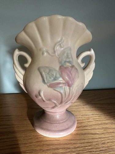 Vintage Hull Art Pottery 1940s Magnolia Double Handled Fan Vase 6 1/2" Tall