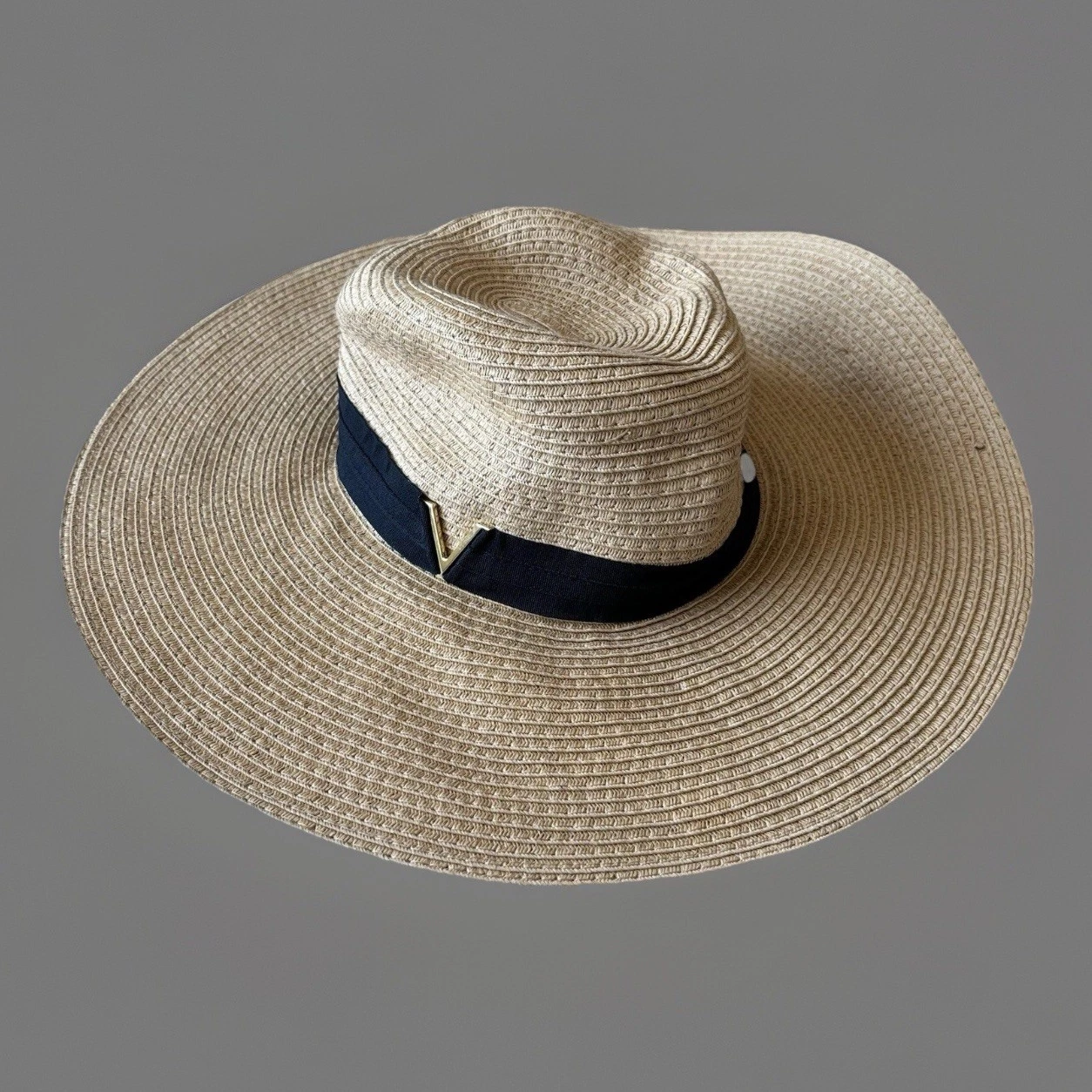 VINCE CAMUTO Designer Floppy Sun Hat Women's One Size Wide Brim Paper. *READ*