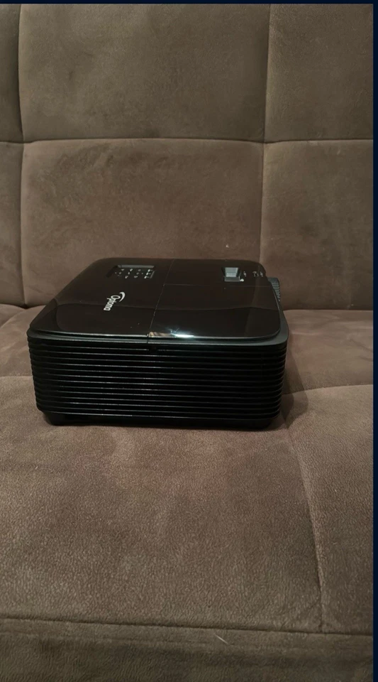 Optoma Technology HD146X Full HD DLP Home Theater Projector. Slightly new  - Image 3 of 4